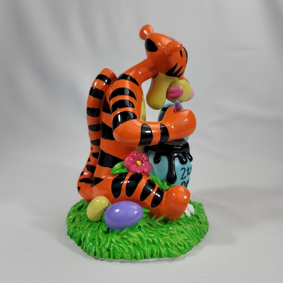 Disney Tigger Lamp - Base Only - Picture 3 of 11